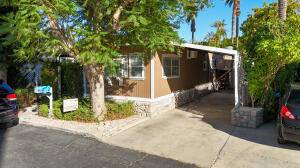 Indio, CA 92201,80870 Highway 111 #119