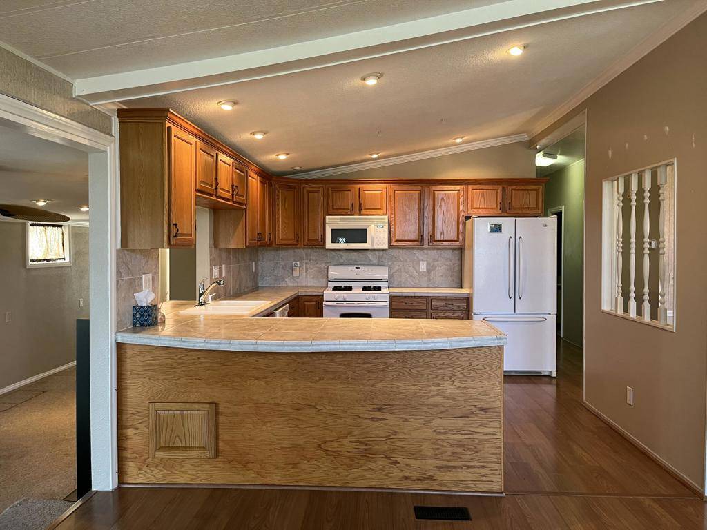 Cathedral City, CA 92234,219 Settles DR