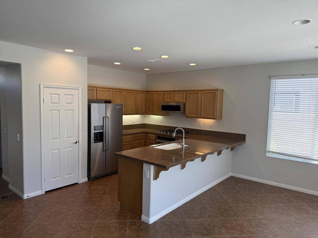 La Quinta, CA 92253,81237 Red Rock RD