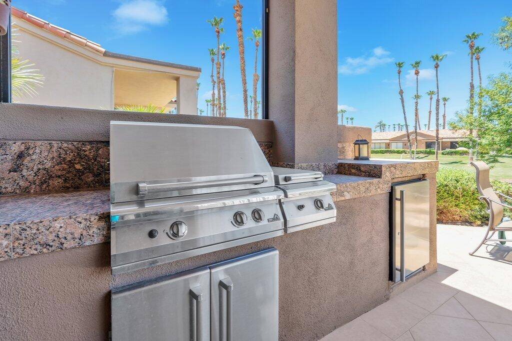 Palm Desert, CA 92211,76546 Begonia LN