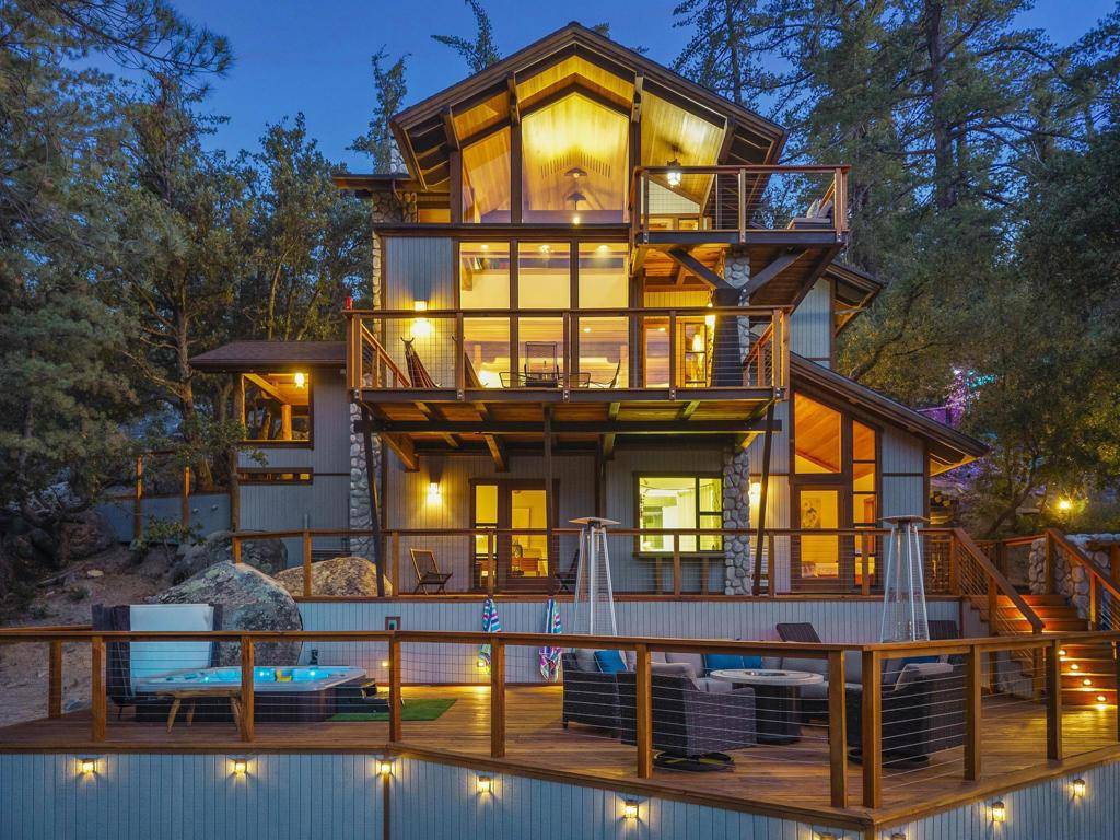 Idyllwild, CA 92549,54789 Wildwood DR
