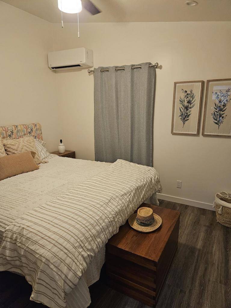 Joshua Tree, CA 92252,4884 Avenida Del Sol
