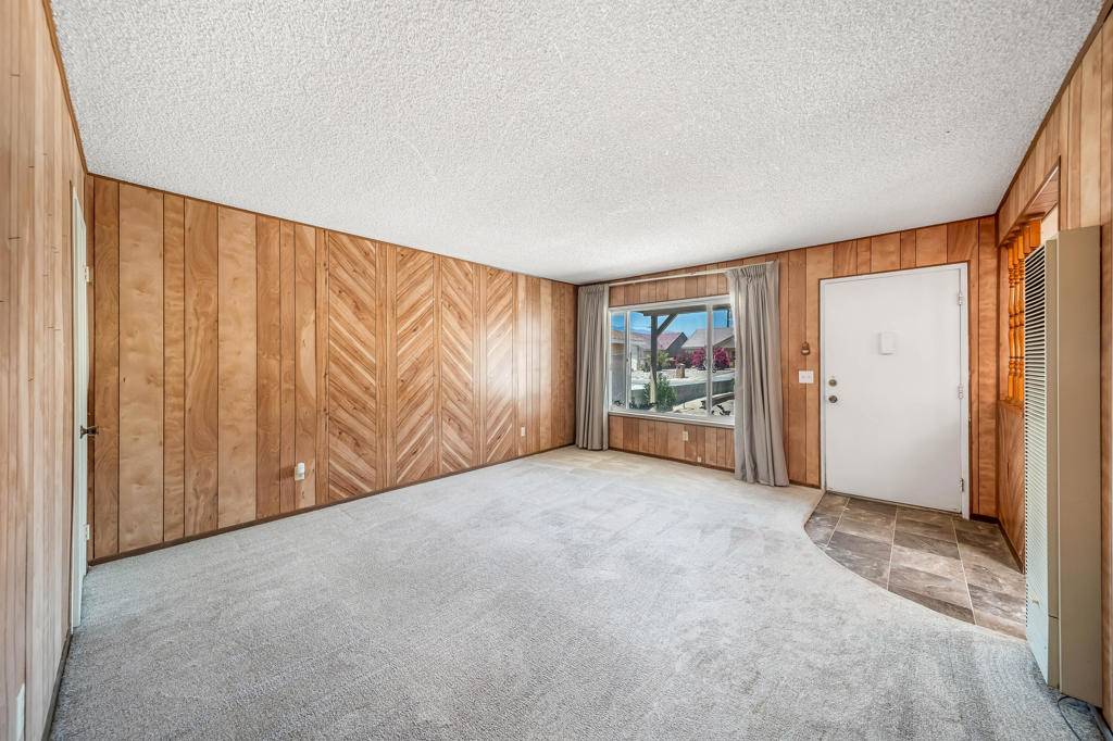 Desert Hot Springs, CA 92240,13198 La Mesa DR