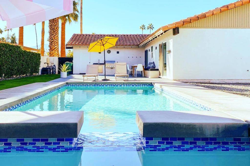 Palm Desert, CA 92260,73280 San Nicholas AVE