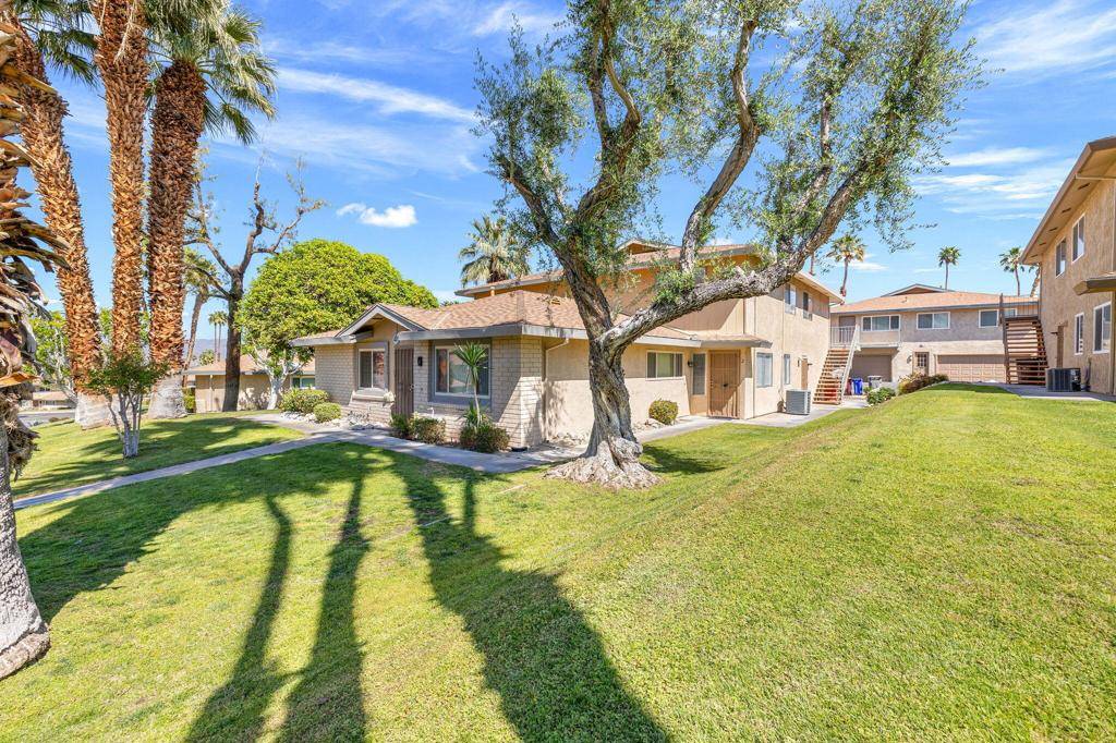 Palm Desert, CA 92260,72611 Edgehill DR #2