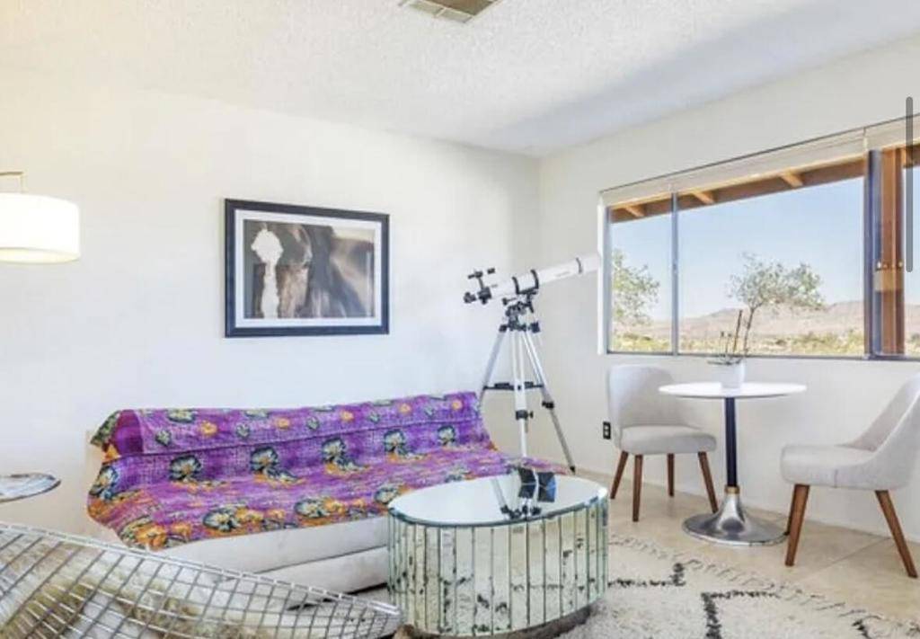 Joshua Tree, CA 92252,7662 Quail Springs RD