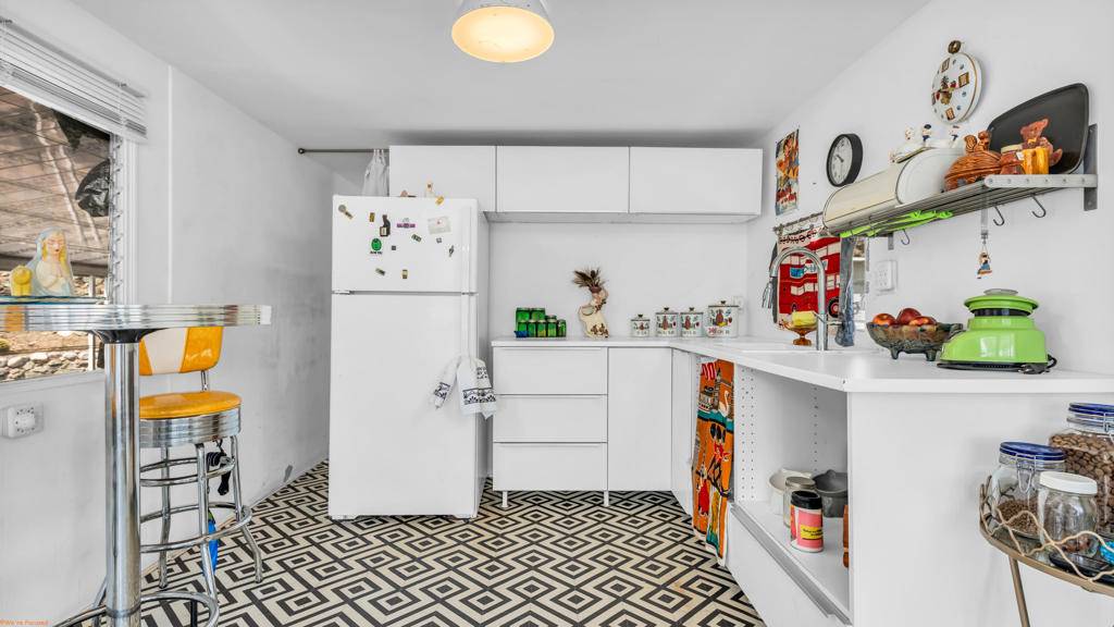 Palm Springs, CA 92264,60 Mars ST