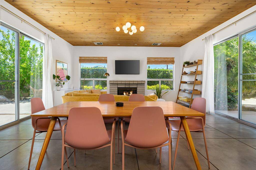 Palm Springs, CA 92264,623 Desert WAY