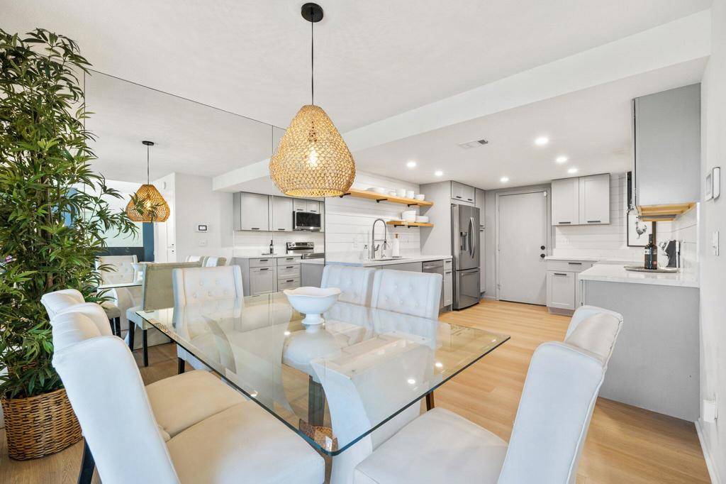 Palm Desert, CA 92211,76892 Joetta PL