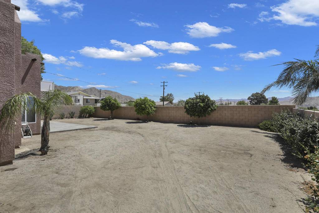 Morongo Valley, CA 92256,49110 Vista DR