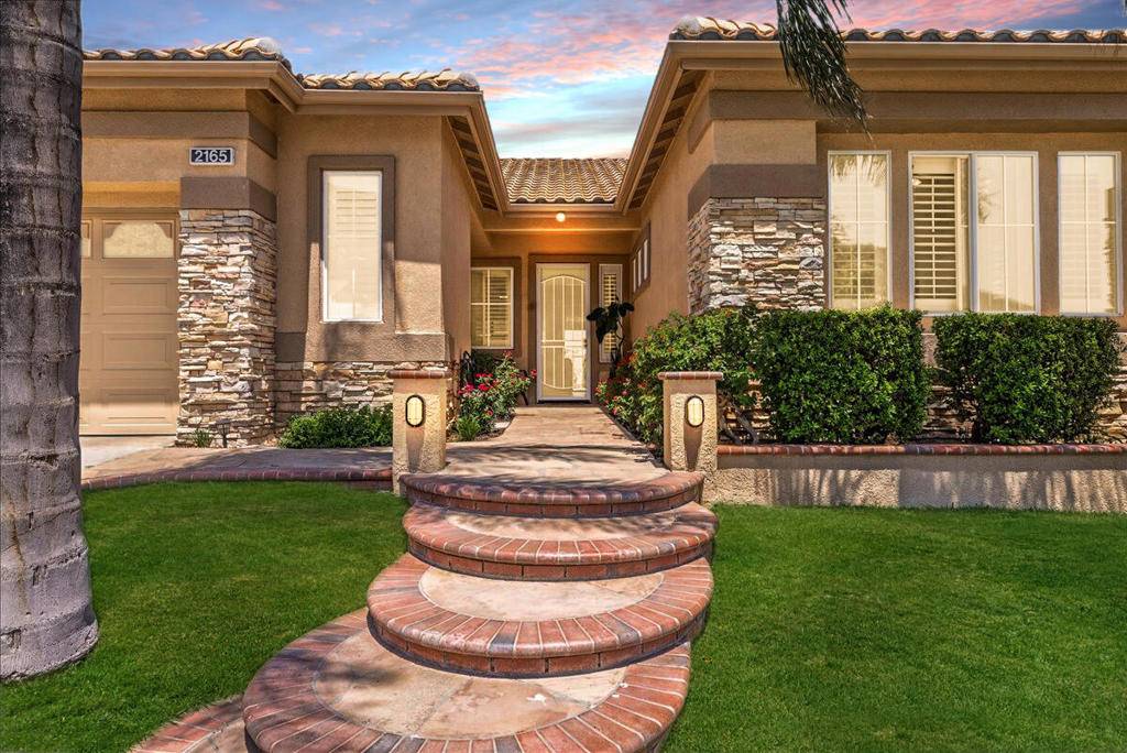 Banning, CA 92220,2165 Birdie DR
