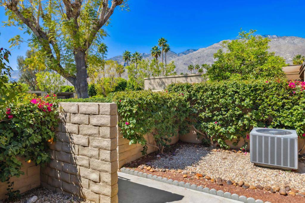 Palm Springs, CA 92262,1254 Tiffany CIR N