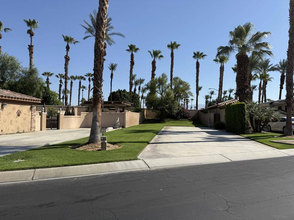 Indio, CA 92201,80501 Avenue 48 #23