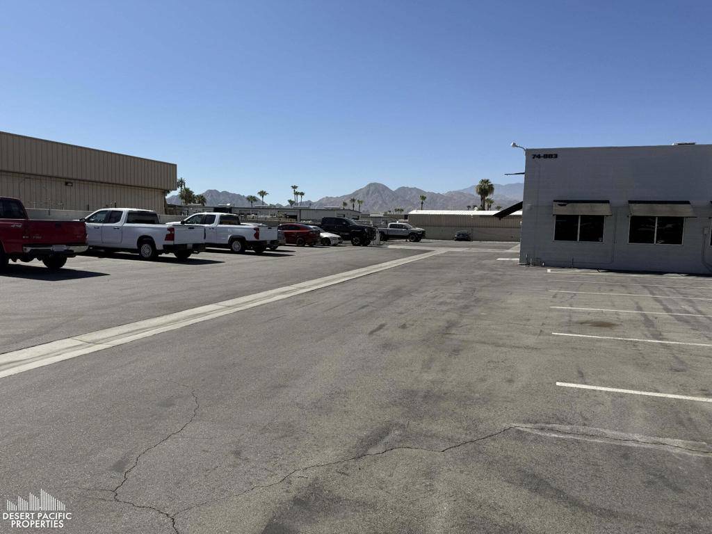 Palm Desert, CA 92260,74883 Velie Way