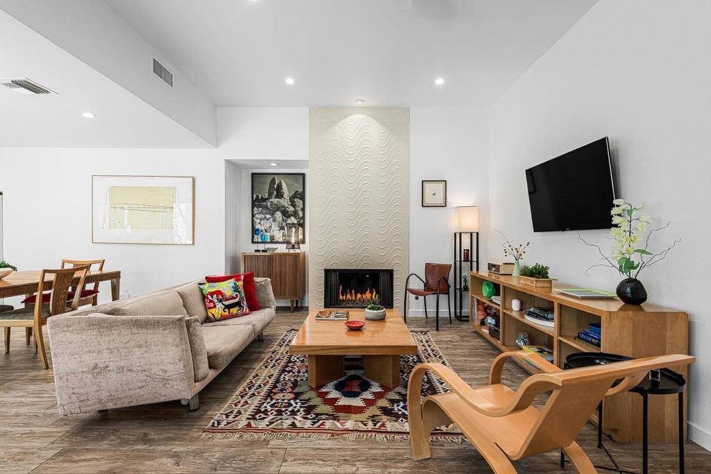 Palm Springs, CA 92264,4850 N Winners CIR #B