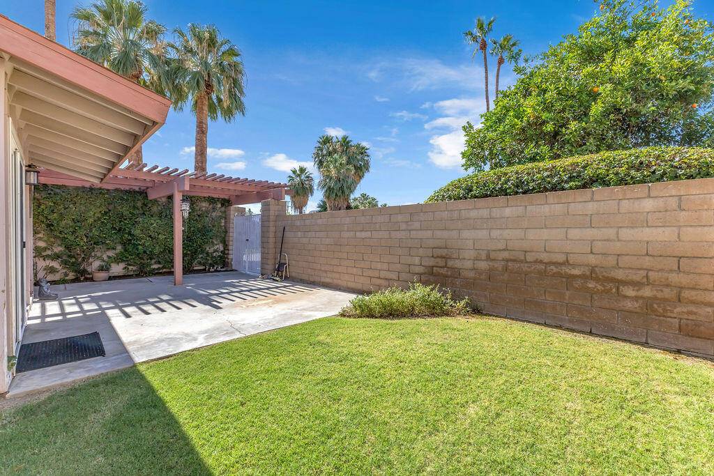Palm Desert, CA 92260,72440 Cactus DR