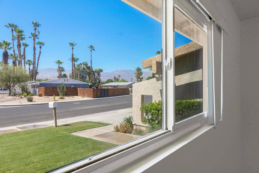 Palm Desert, CA 92260,74320 Primrose DR