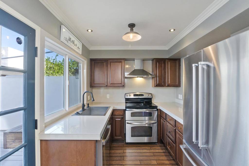 Palm Desert, CA 92260,48792 Desert Flower DR