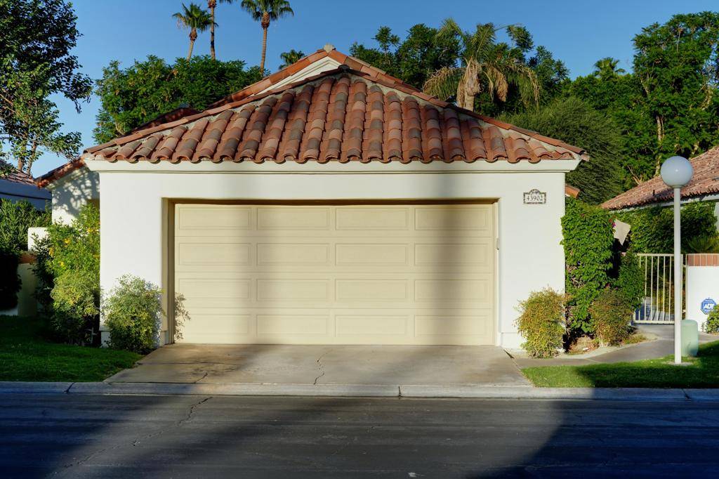 Palm Desert, CA 92211,43902 Via Palma