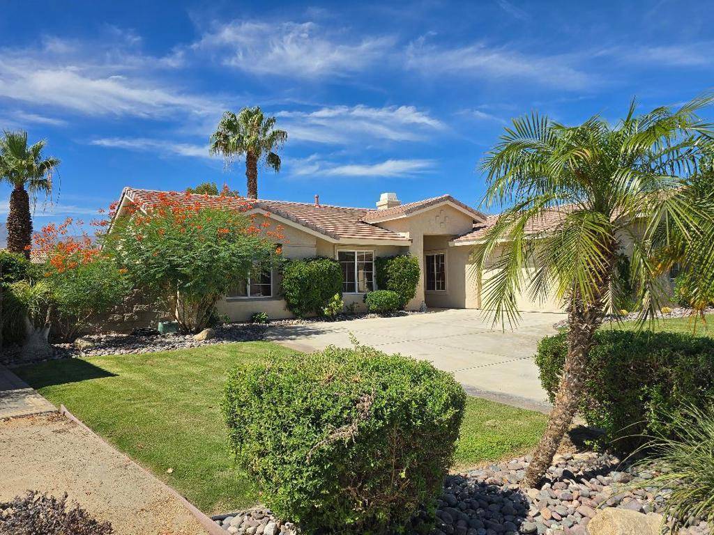La Quinta, CA 92253,45705 45705 Coldbrook LN