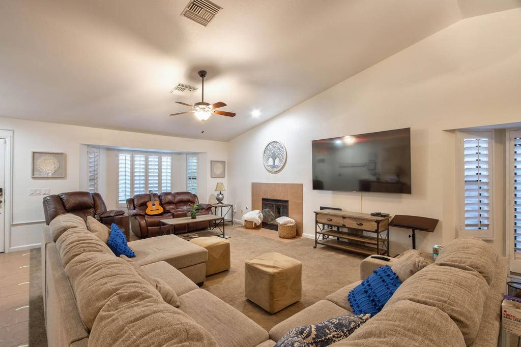 Cathedral City, CA 92234,29660 Avenida La Vista VIS