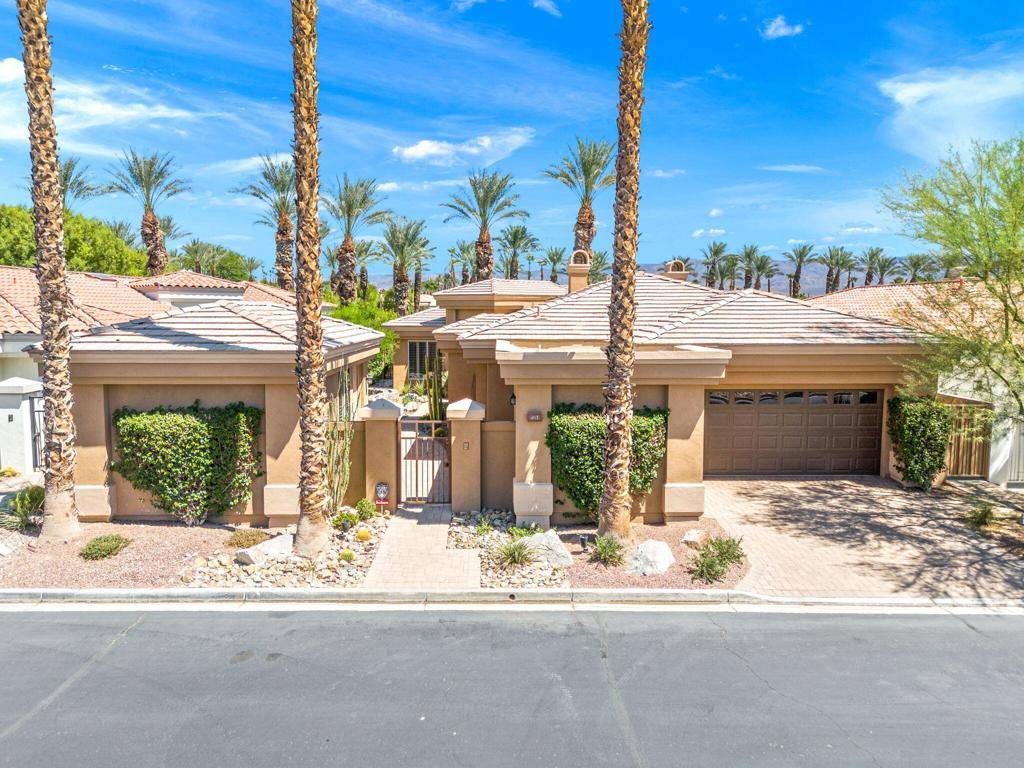 Palm Desert, CA 92211,461 White Horse TRL