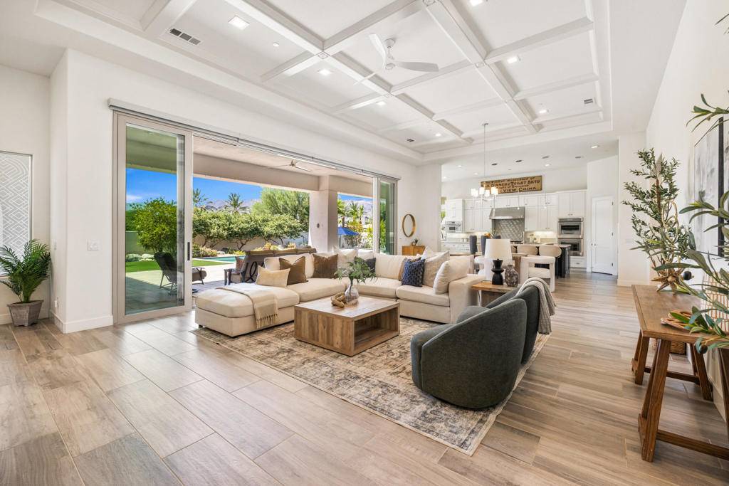 La Quinta, CA 92253,81350 Merv Griffin WAY