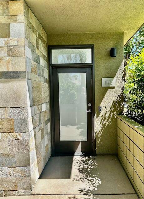 Palm Springs, CA 92264,870 E Palm Canyon DR #102