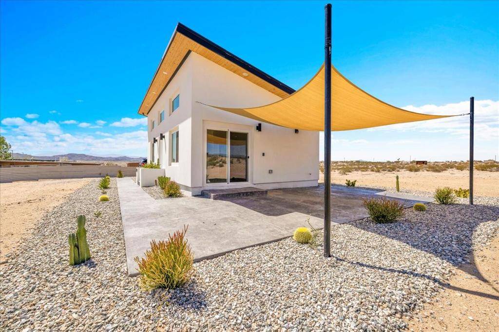 29 Palms, CA 92277,69444 Valle Vista RD