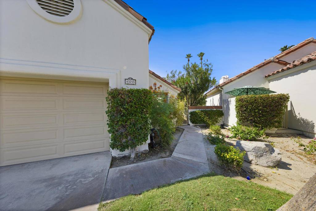 Palm Desert, CA 92211,43755 Via Palma