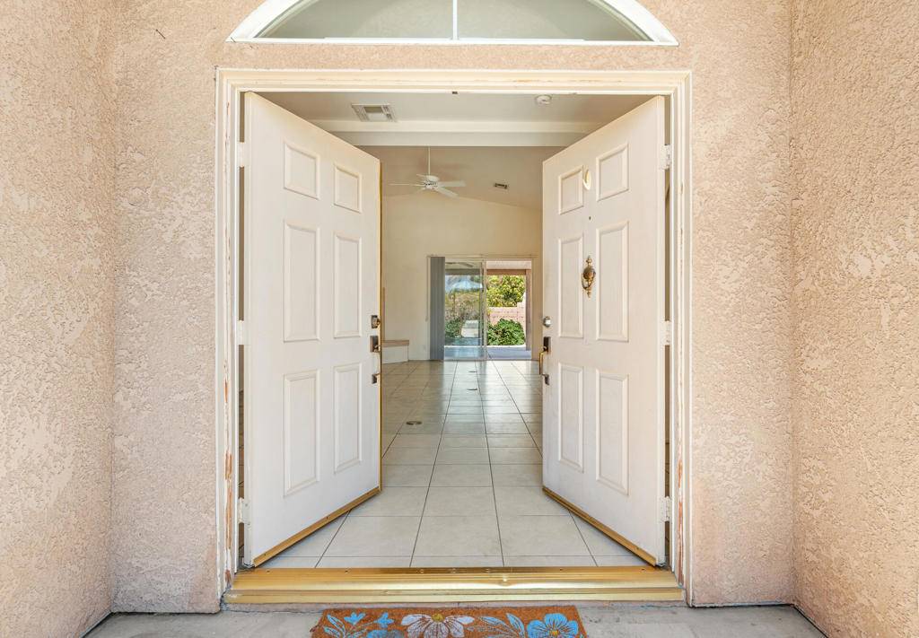 La Quinta, CA 92253,79528 Morning Glory CT