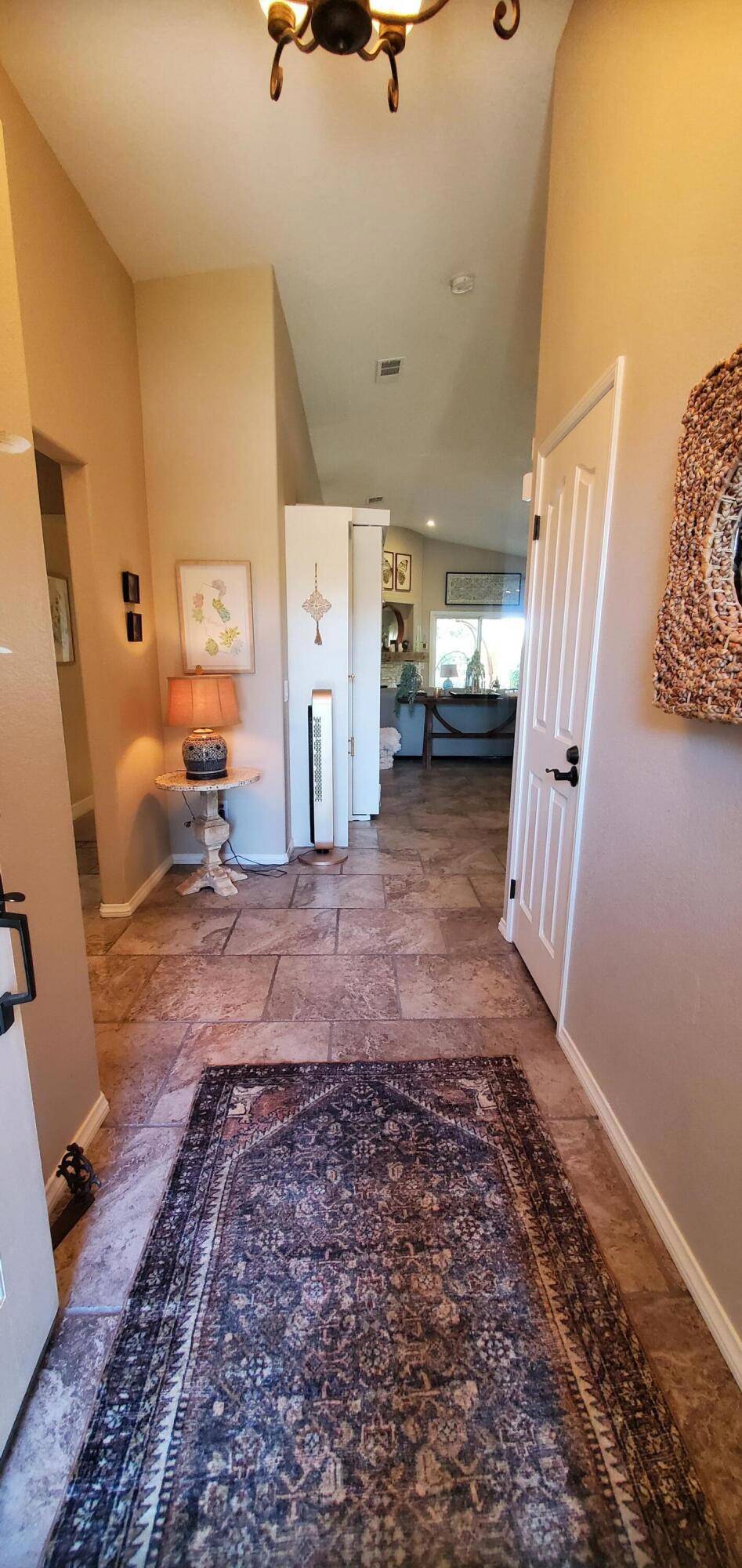 Indio, CA 92201,82570 Delano DR