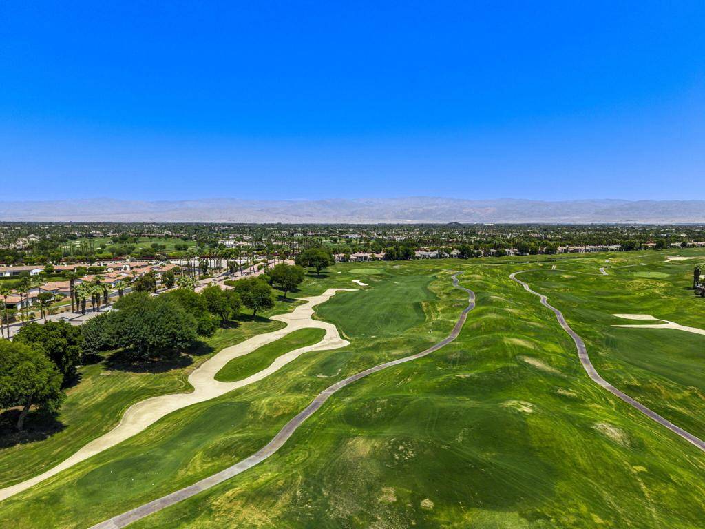 La Quinta, CA 92253,54374 Oak Tree