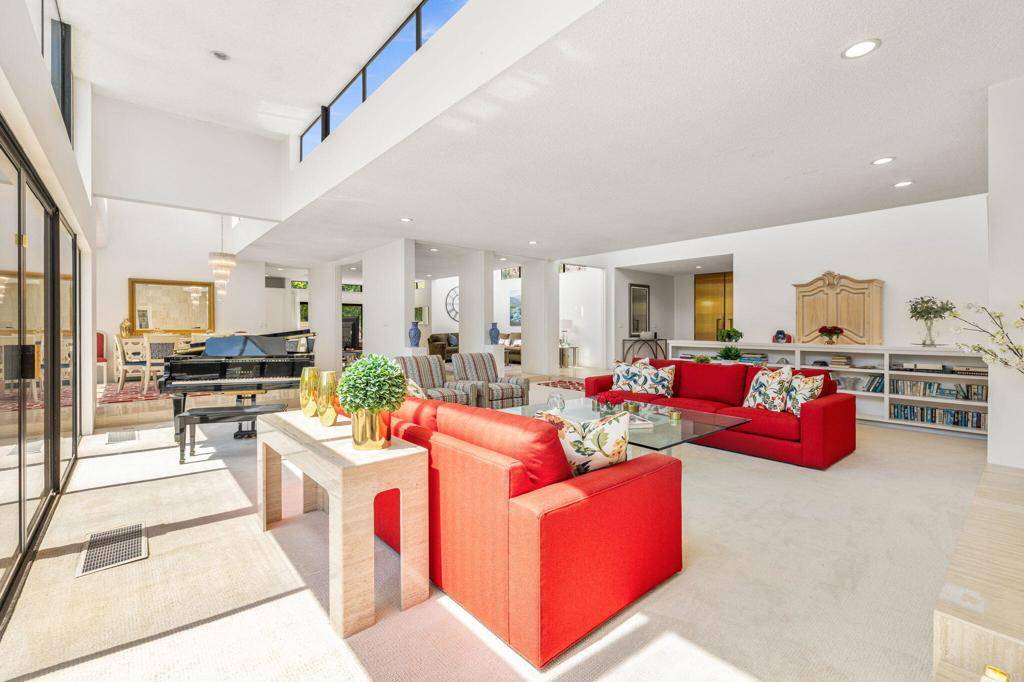 Indian Wells, CA 92210,46220 Manitou DR