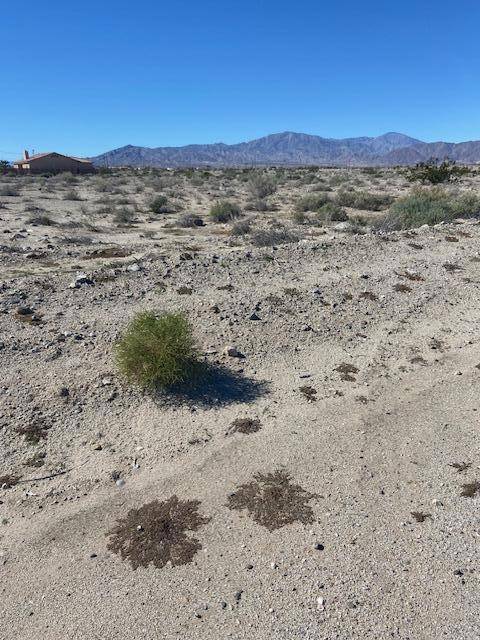 Salton City, CA 92274,2579 Auburn AVE