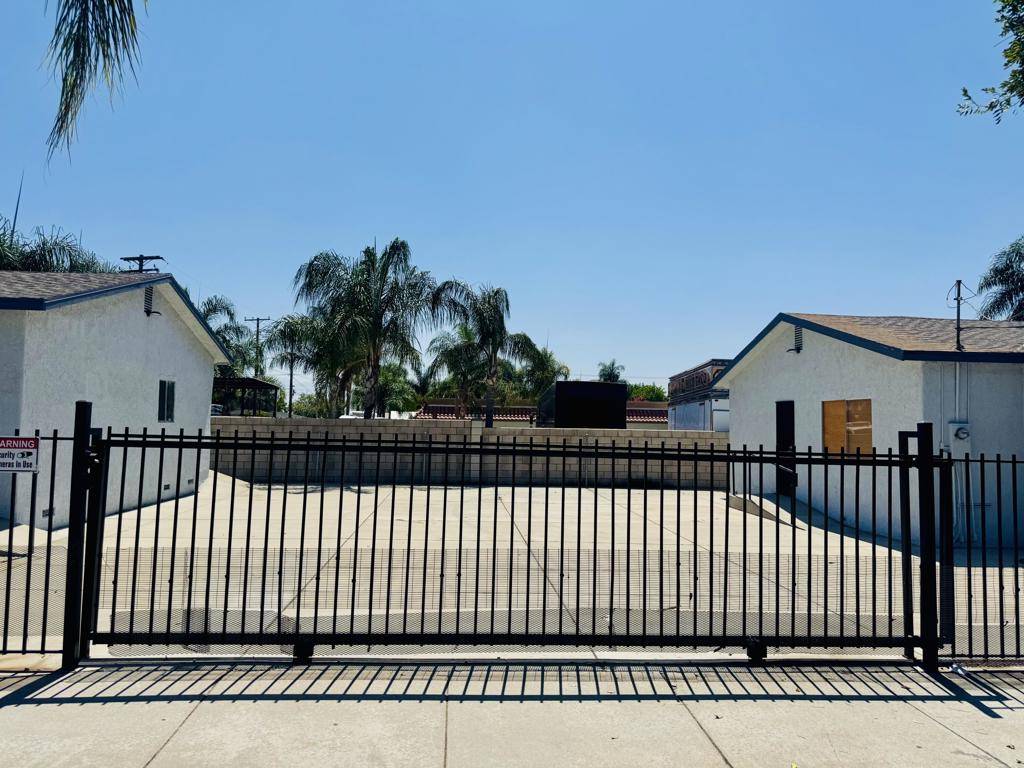 Colton, CA 92324,595 Valley BLVD