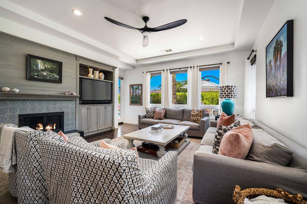 La Quinta, CA 92253,52205 Day Star DR