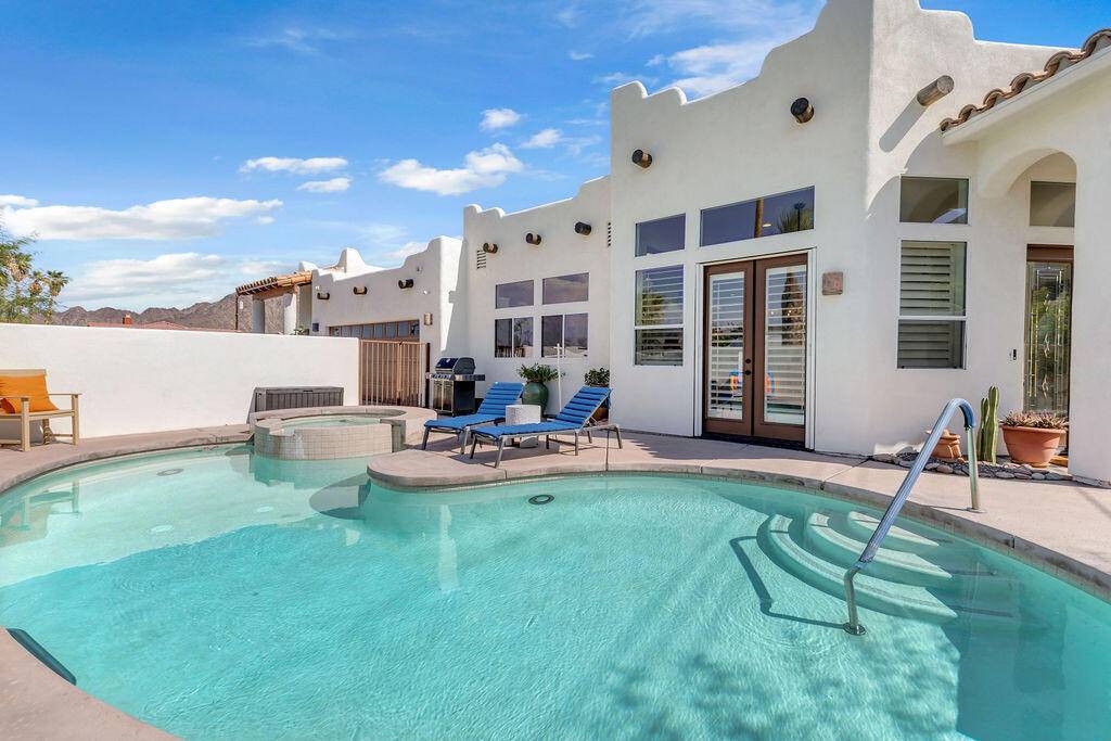 La Quinta, CA 92253,77440 Calle Ensenada