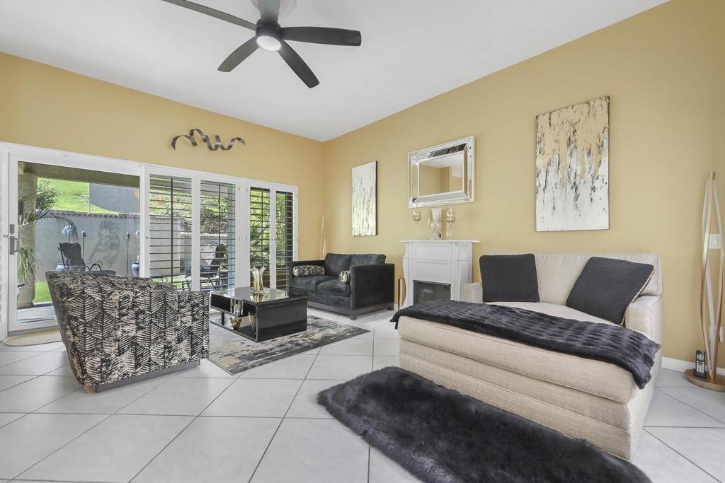 Palm Desert, CA 92260,72509 Sandstone LN