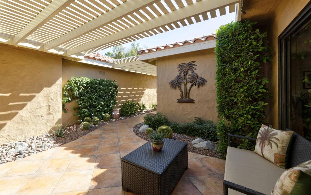 Palm Desert, CA 92260,111 Juan CIR