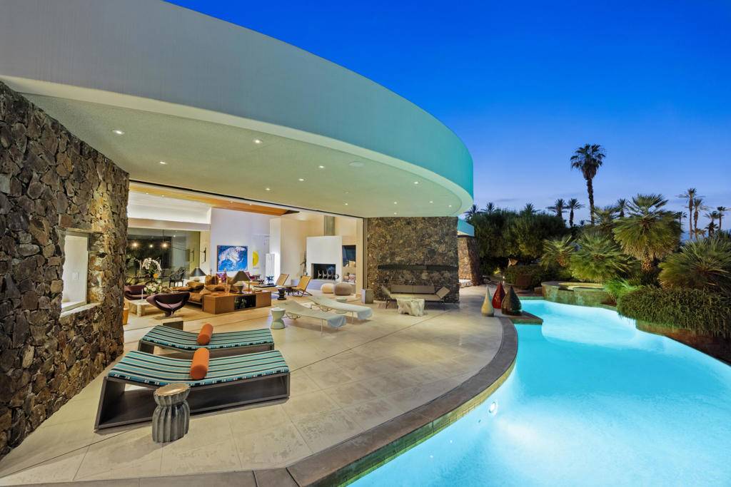 Rancho Mirage, CA 92270,102 Waterford CIR