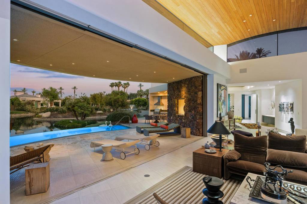 Rancho Mirage, CA 92270,102 Waterford CIR