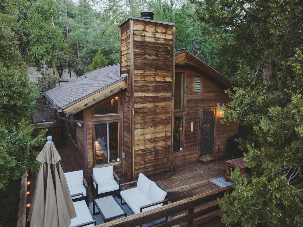 Idyllwild, CA 92549,24561 Lakeview DR