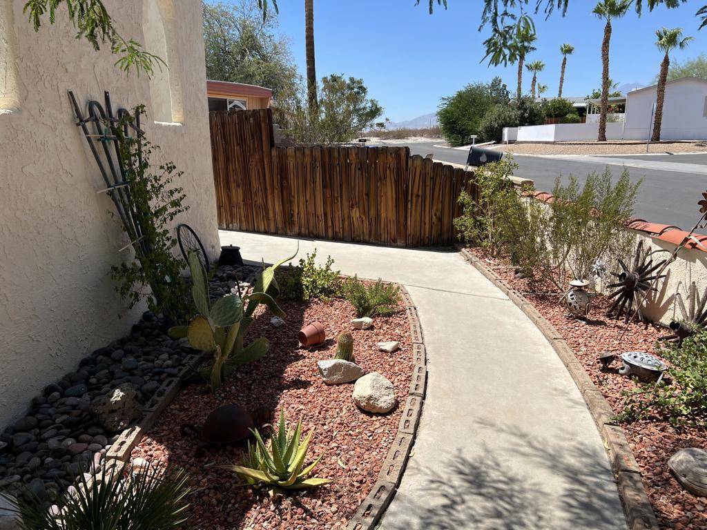Desert Hot Springs, CA 92241,69280 Fairway DR