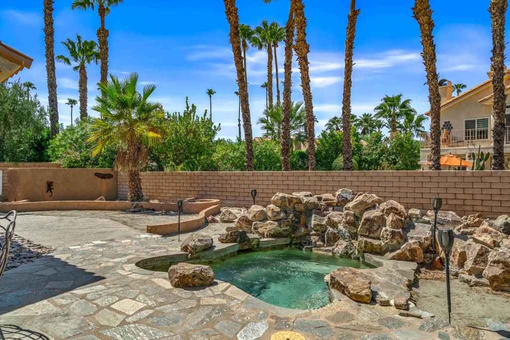 Palm Desert, CA 92211,340 Augusta DR