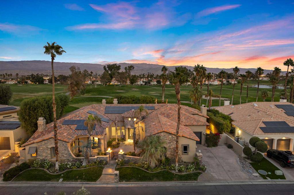 Palm Desert, CA 92211,352 Crest Lake DR