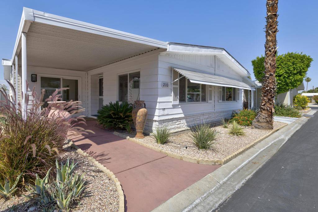 Palm Springs, CA 92264,210 Coyote DR