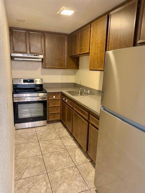 Palm Springs, CA 92262,2857 N Los Felices Rd Unit 206