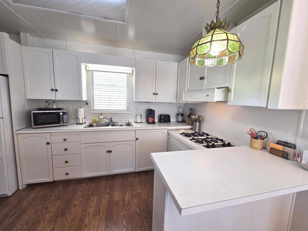 Cathedral City, CA 92234,179 Butterfield