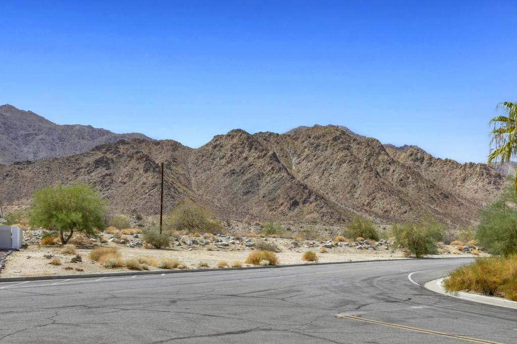 La Quinta, CA 92253,54660 Avenida Madero